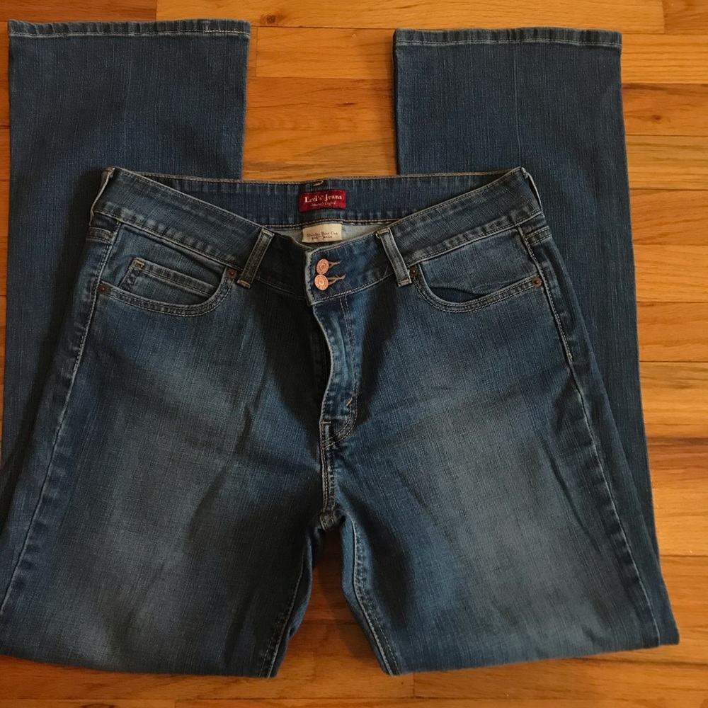 Levi’s Boot Cut  Jeans - Picture 3 of 7